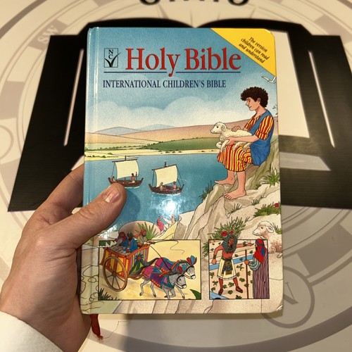 Holy bible international - -,