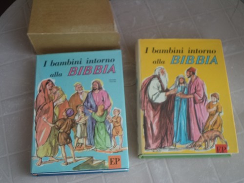 Bambini intorno alla bibbia - bambini,